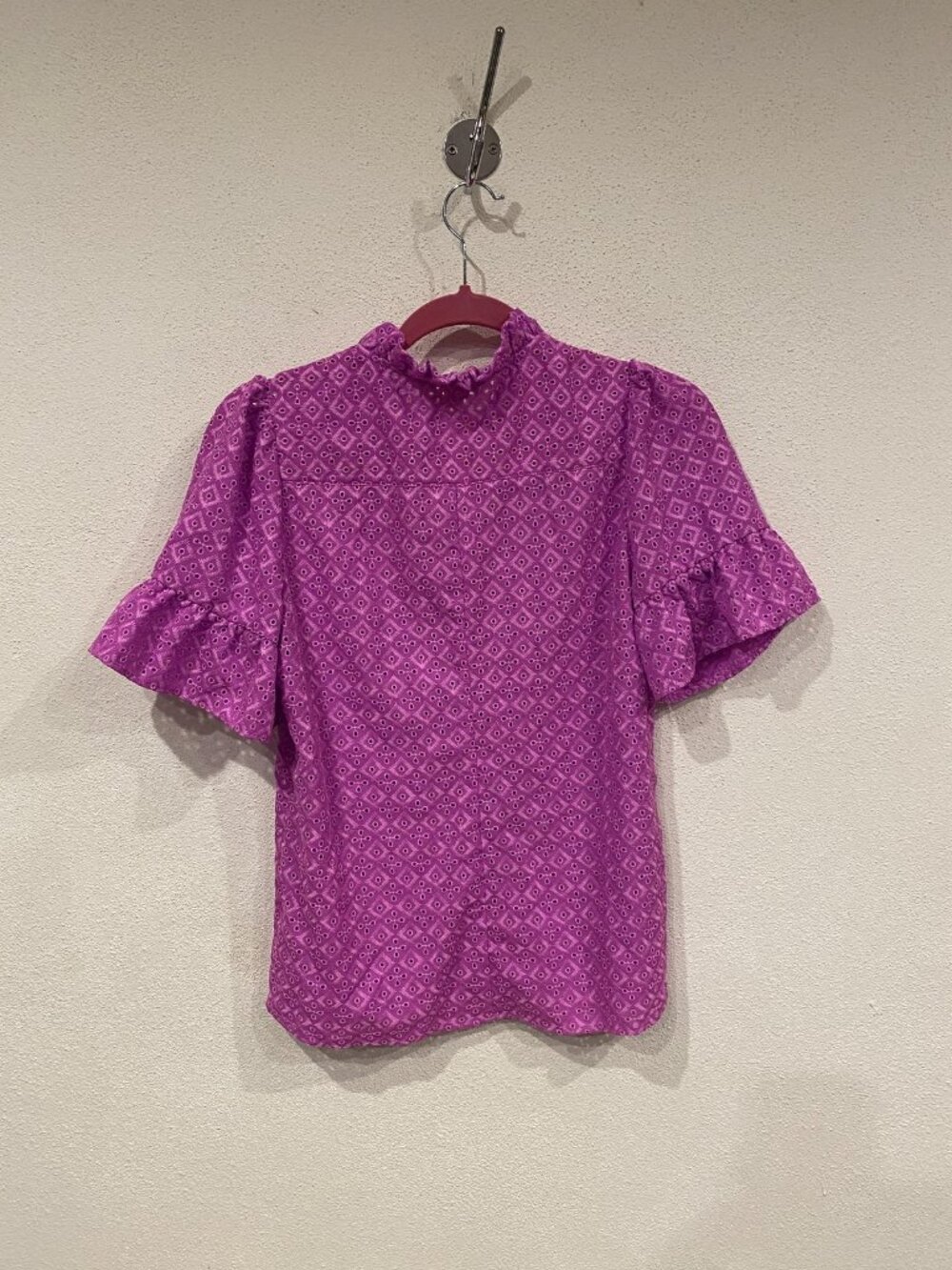 Lilly Pulitzer Calynn Blouse Womens 0 Pink Eyelet Lace Ruffle Button Top - Picture 4 of 4